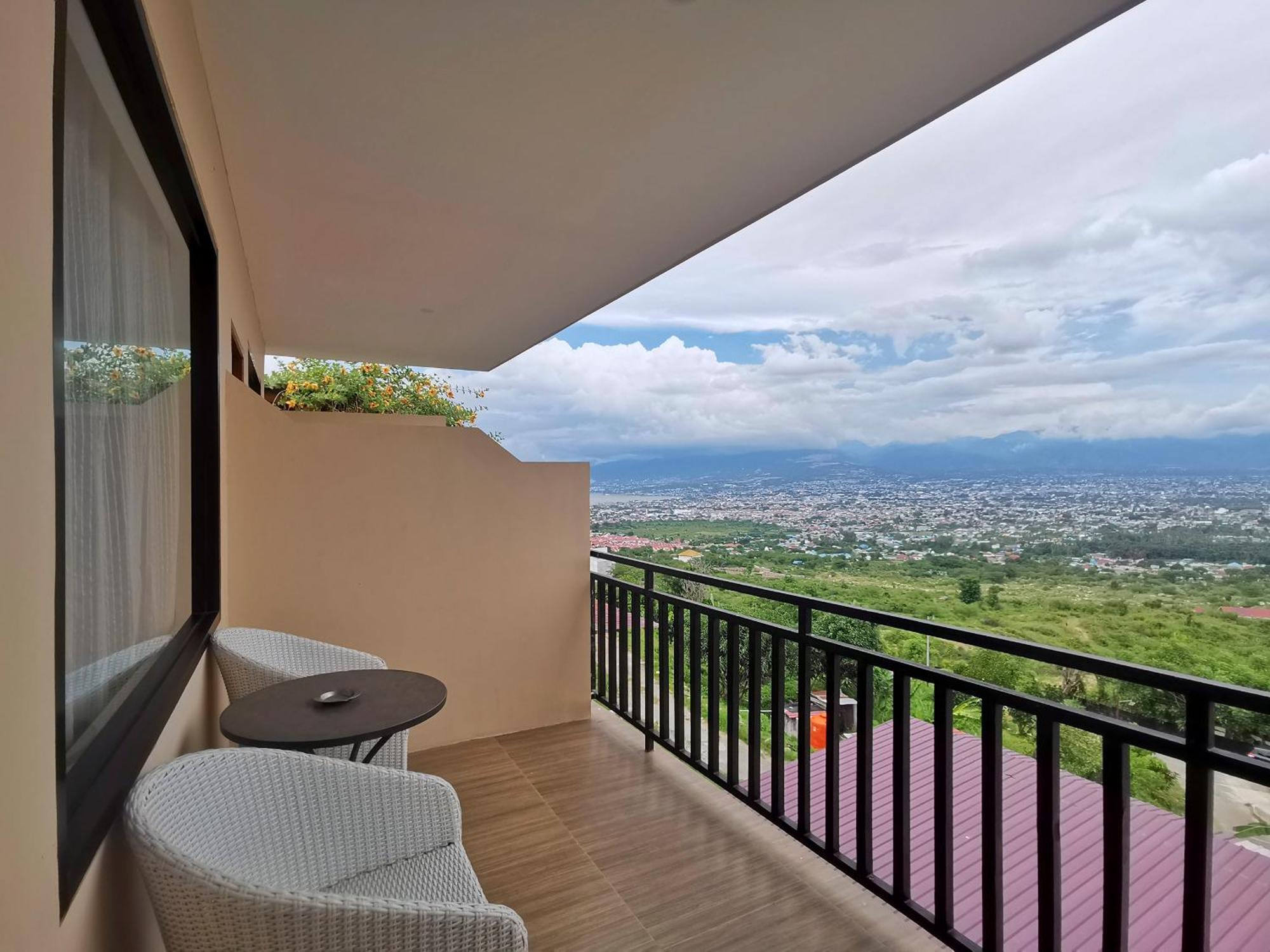 Bukit Indah Doda Hotel & Resorts Παλού Εξωτερικό φωτογραφία