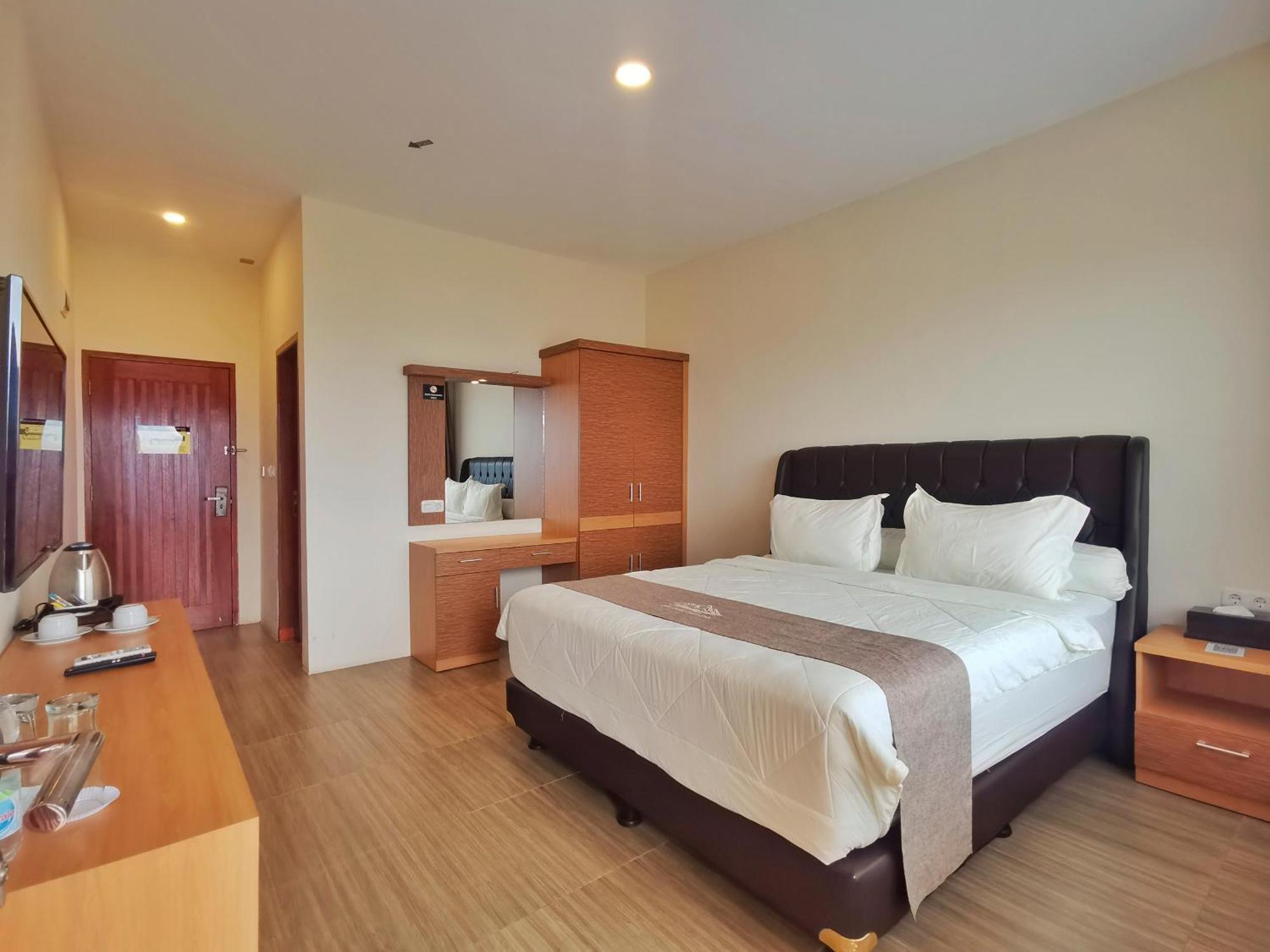 Bukit Indah Doda Hotel & Resorts Παλού Εξωτερικό φωτογραφία